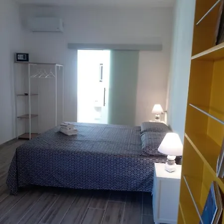 Pensión Flamingo Guest House- Olbia