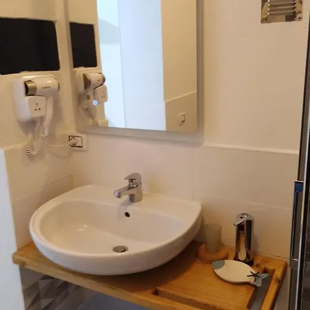 Flamingo Guest House- Guest house Olbia