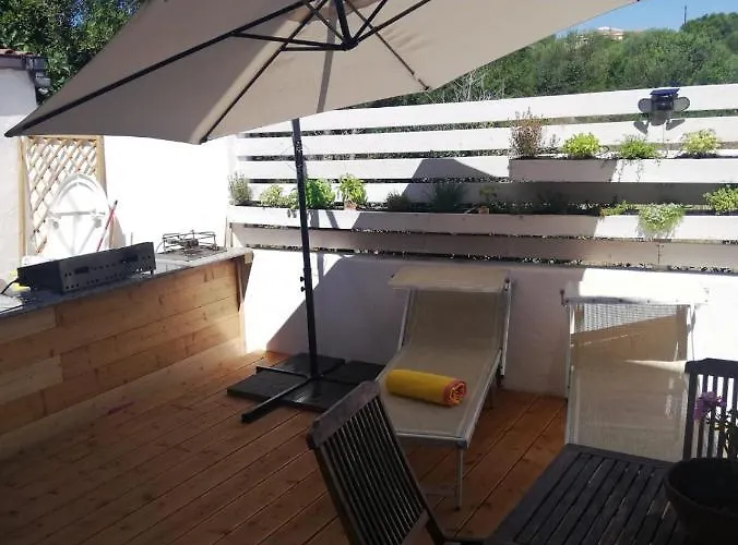 Pensionat Flamingo Guest House- 3*