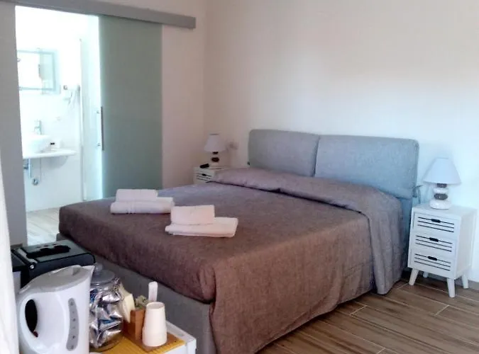 Flamingo Guest House- Gasthof Olbia